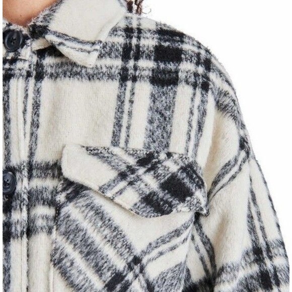 NWT Steve Madden Long Length Button Up Front Pocket Shirt Jacket Cream  XS - Picture 4 of 4